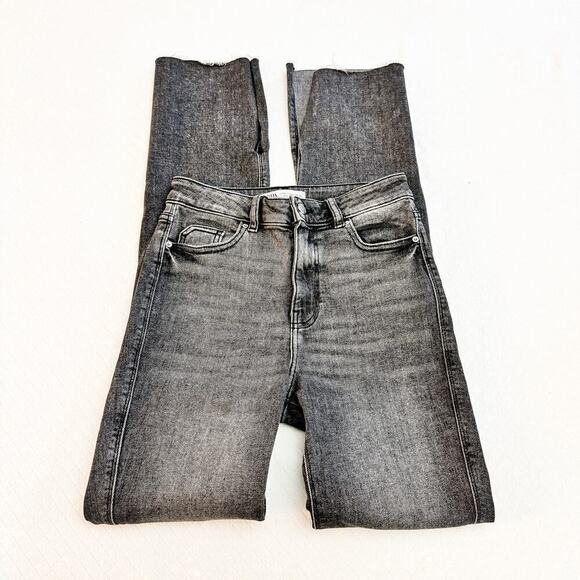 Zara Gray Charcoal Split Hem Denim Jeans Straight Leg Size 4 - Picture 3 of 8